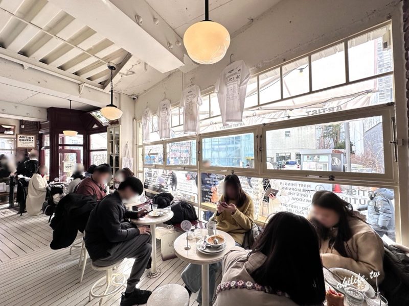 Artist Bakery